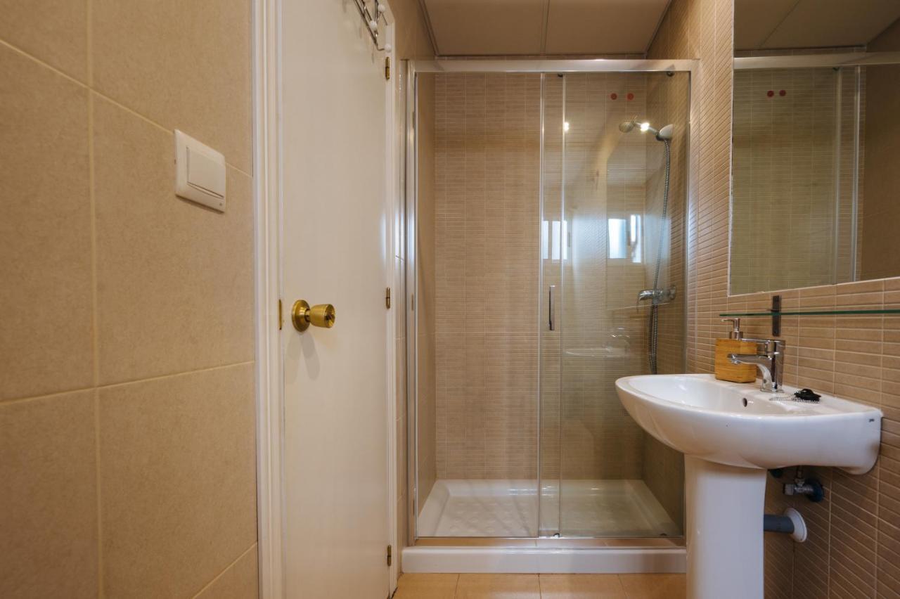 Hostly Rivero 2A Center Loft-Fibre-Communal Terrace-Parking Optional-Cless Sevilla Bagian luar foto
